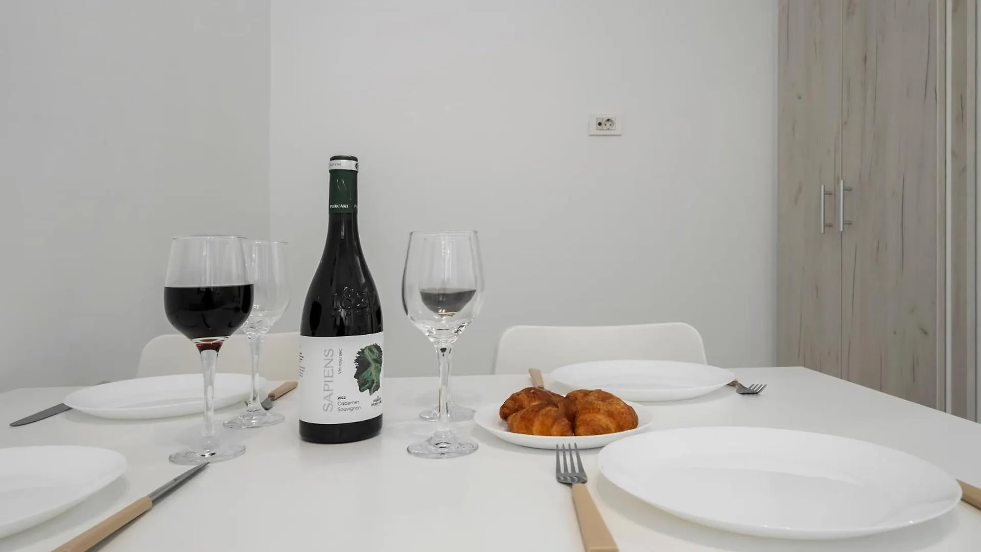 Apartment Scandinav 2Bdr Piata Romana Bucharest